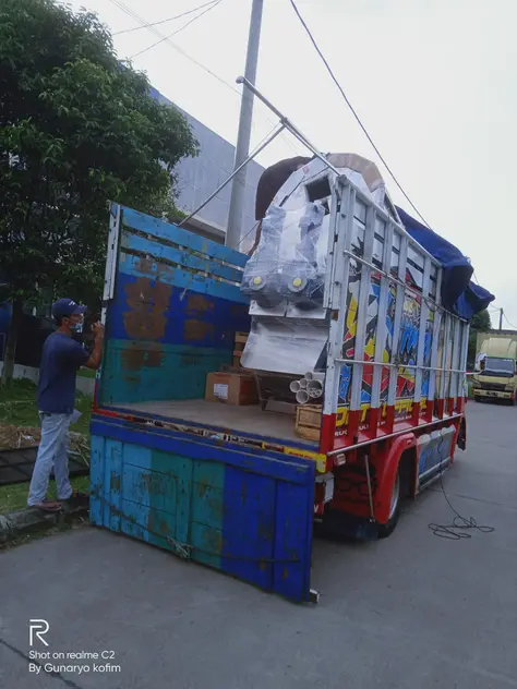 Jasa Paket Terdekat Jakarta Barat, Efisien Kirim Barang untuk Pebisnis dan Perusahaan