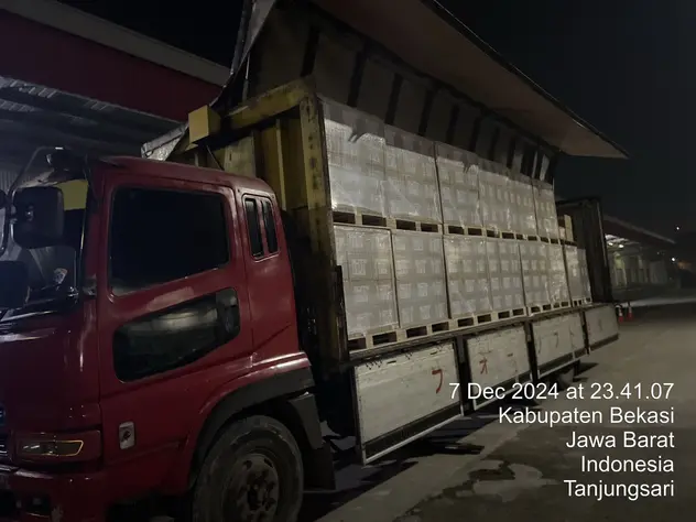 Sewa Truk Surabaya, Pilihan Tepat untuk Logistik Bisnis Modern