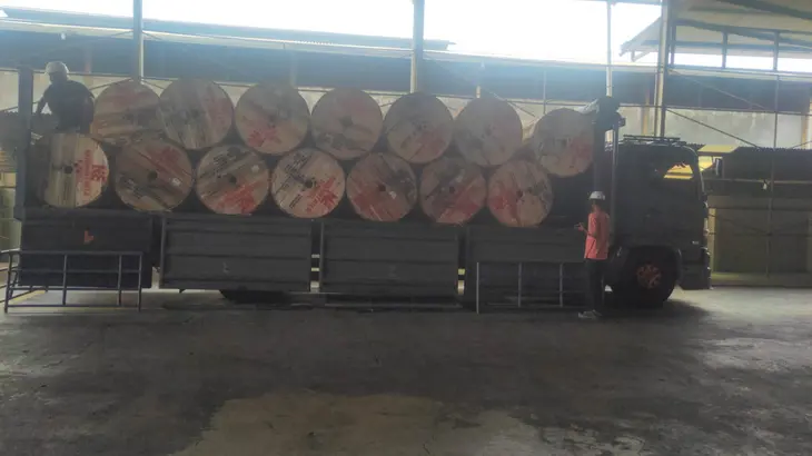 Rental Truk Engkel Jakarta Selatan – Tabanan, Solusi Logistik Bisnis