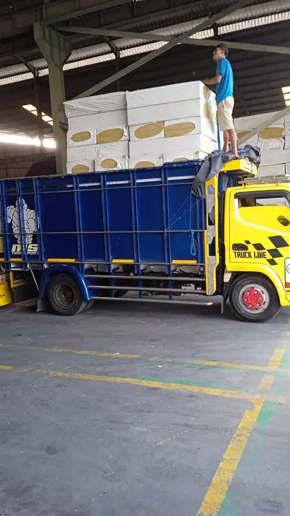 Rental Truk Fuso Jakarta Barat – Lombok Barat, Cepat & Aman