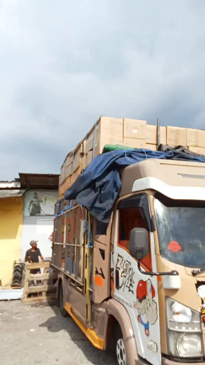 Rental Truk Tronton Jakarta Pusat – Lombok Utara, Solusi Logistik